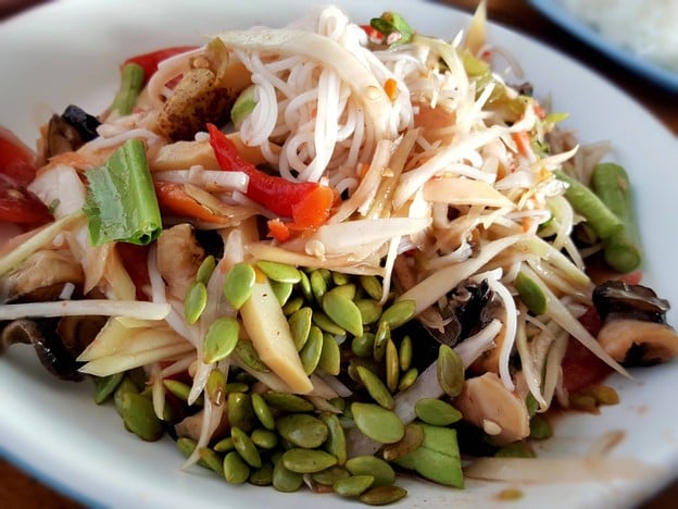 เมนูของร้าน ส้มตำกินแล้วรวย ซอยหนองเหล็ก9