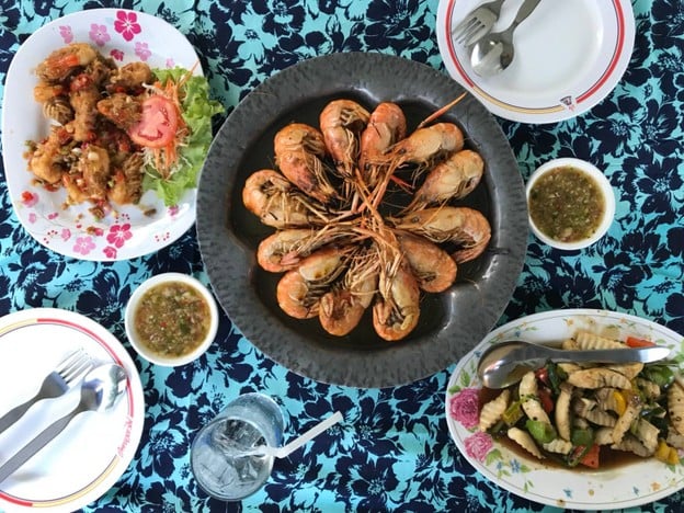 เมนูของร้าน กุ้งอบภูเขาไฟ