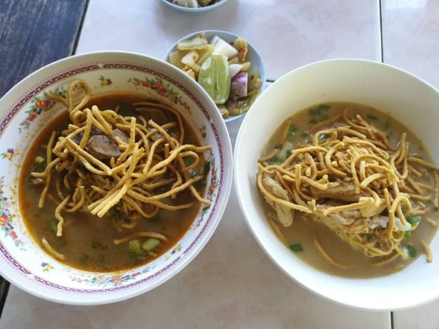 เมนูของร้าน ข้าวซอยหนองฮ่อ