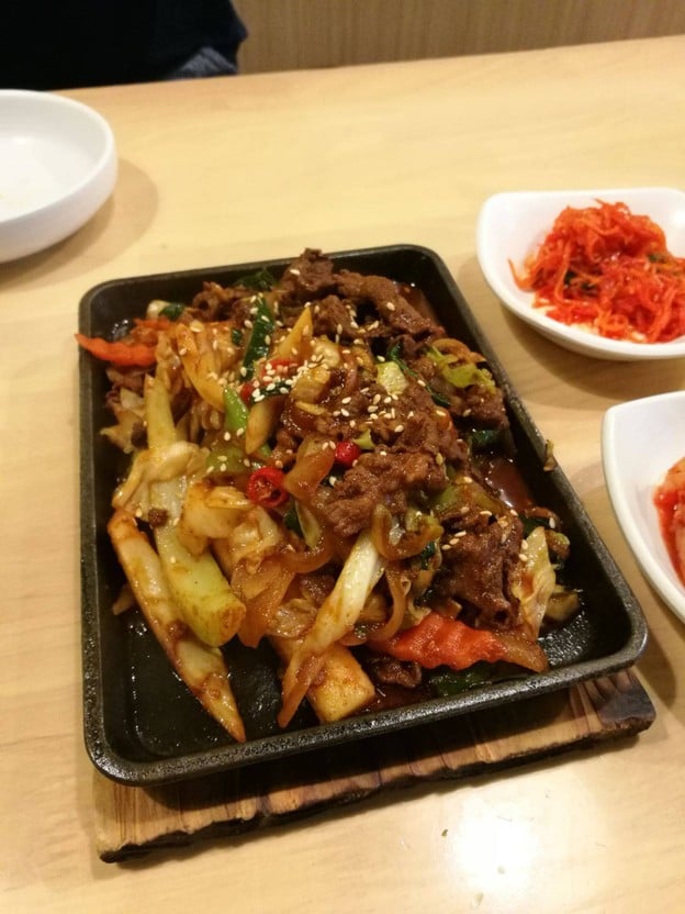 Kiani ทองหล่อ