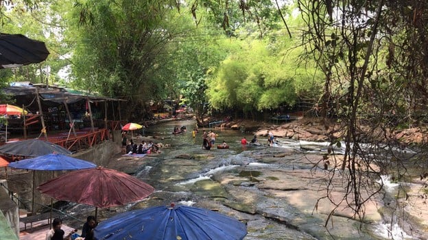 บรรยากาศ น้ำตกวังเณร