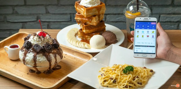 เมนูของร้าน ครีมสตูดิโอ คาเฟ่ โทส เครป เย็น บราวนี่ ฟัดจ์ วาฟเฟิล ไอศรีม บิงซู พระราม2