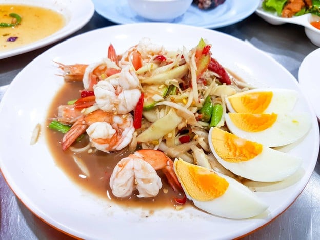 เมนูของร้าน สุดแซ่บเมืองยศ ติวานนท์