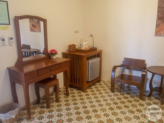 โรงแรมน่านลานนา