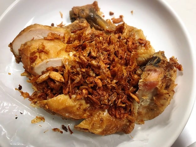 เมนูของร้าน ไก่ทอดเจ๊กี ส้มตำโปโล ลุมพินี