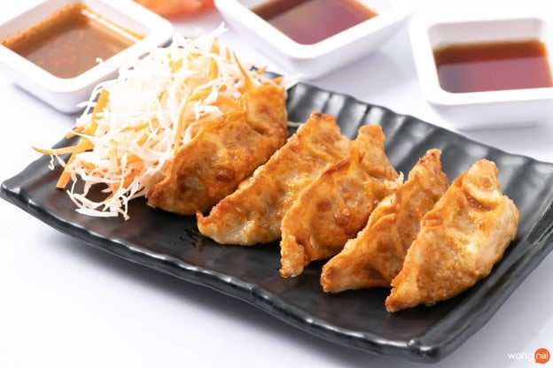 เมนูของร้าน KINZA GYOZA สุทธิสาร