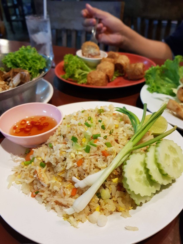 เมนูของร้าน เรือนน้ำซีฟู๊ด ศรีราชา