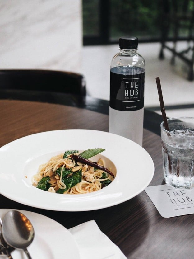 เมนูของร้าน The Hub Cafe and Eatery พระราม 9