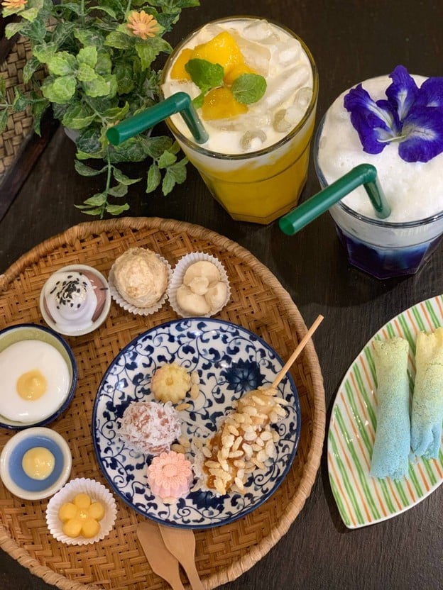 เมนูของร้าน ขนมไทยเสน่ห์ คาเฟ่ต์ (Sane Cafe and Workshop) อิสรภาพ