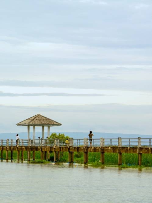 บรรยากาศ หนองหาร สกลนคร