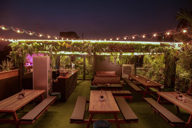 บรรยากาศ Escape Gastro Bar