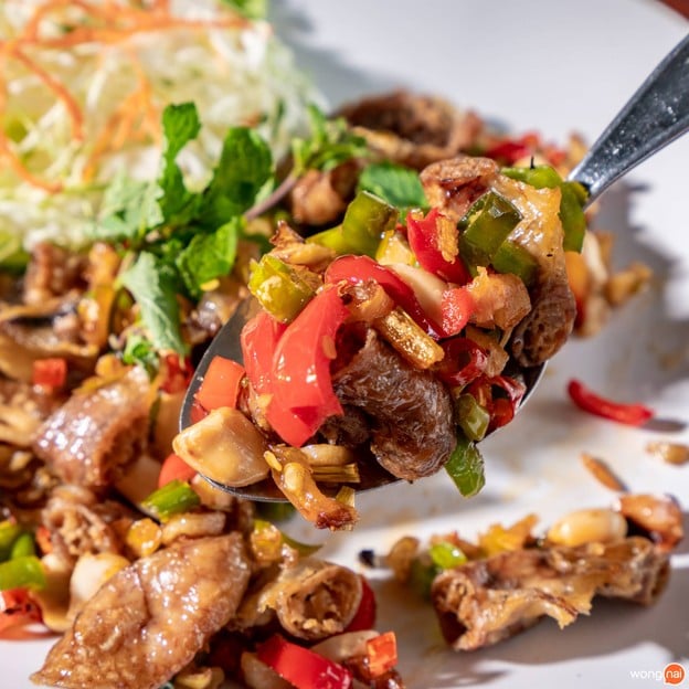 ร้านชิล บาย เตี๋ยวดำ