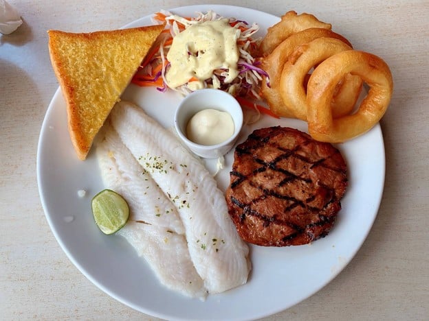 Eat Am Are รางน้ำ