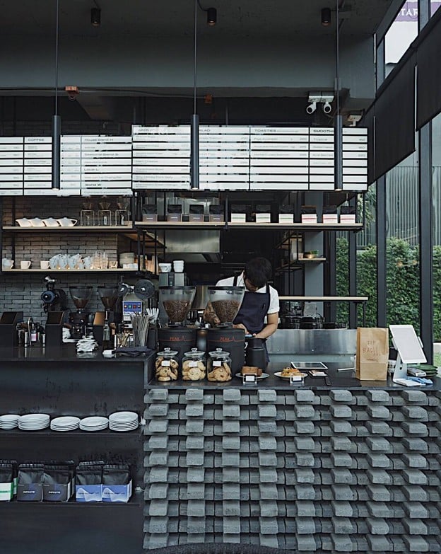 บรรยากาศ Kaizen Coffee เอกมัย