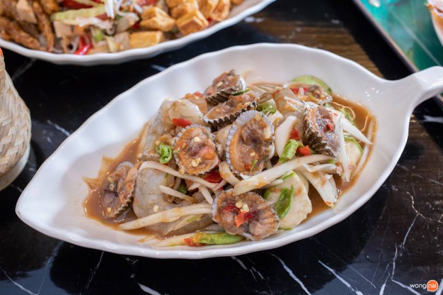 ครก ทอง เซ็นทรัลพลาซาสุราษฎร์ธานี