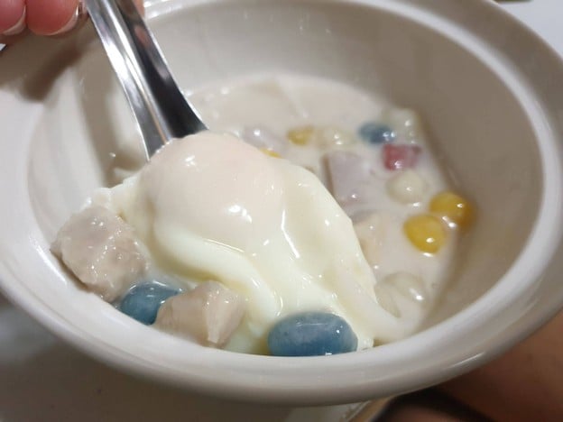 เมนูของร้าน บัวลอยแม่ชะอ้อน ลาดพร้าวซอย 15 ติดร้านบะหมี่บ้านโป่ง