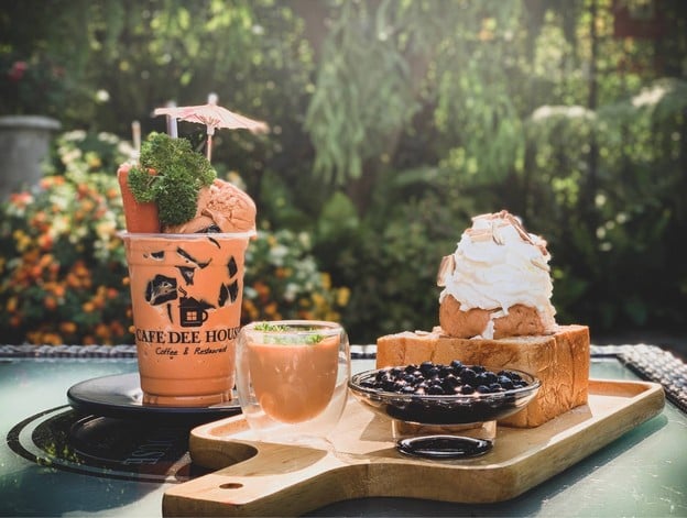 CAFE DEE HOUSE - Bangsaen