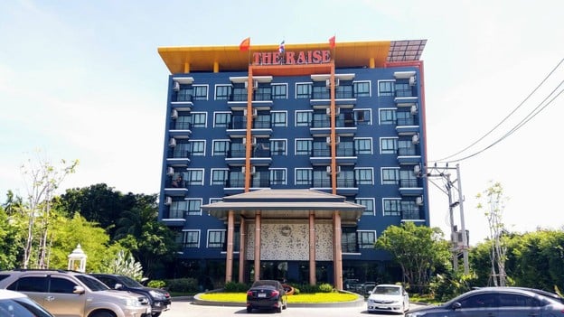 The Raise Hotel