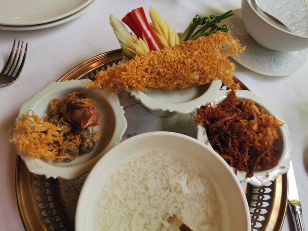 ท่านหญิง สีลม