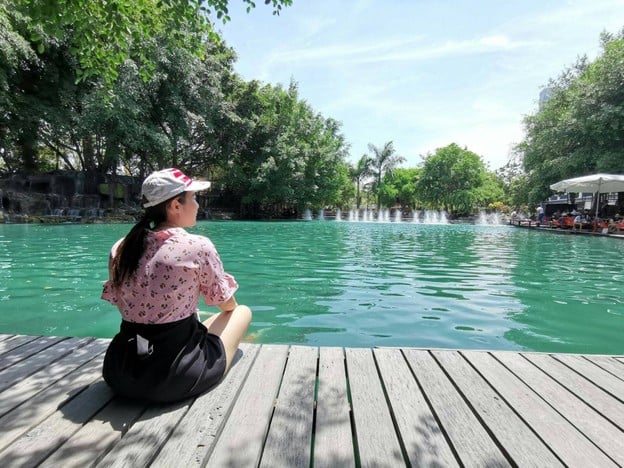 บรรยากาศ Hangar Cafe'