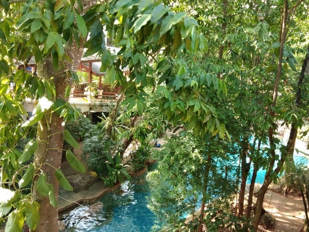 โรงแรมร้อยเกาะ