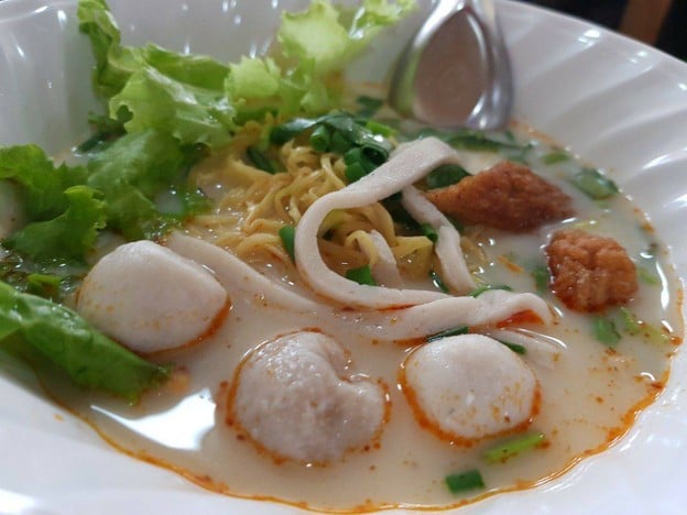 เมนูของร้าน เซียะก๋วยเตี๋ยวปลา นิมมานเหมินทร์