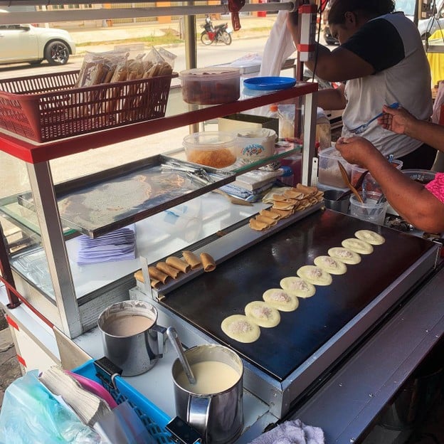 บรรยากาศ ขนมเบื้องขนมโตเกียว ลุงตี๋