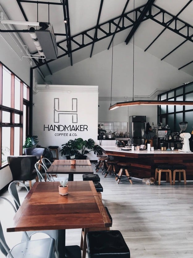 บรรยากาศ Handmaker Coffee & Co. ราชพฤกษ์