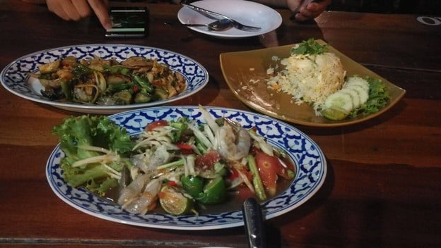 เมนูของร้าน ครัวนัดพบ