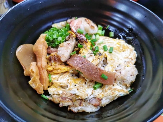 เมนูของร้าน หลีเฮง คั่วไก่ เสาชิงช้า ถ.กัลปพฤกษ์