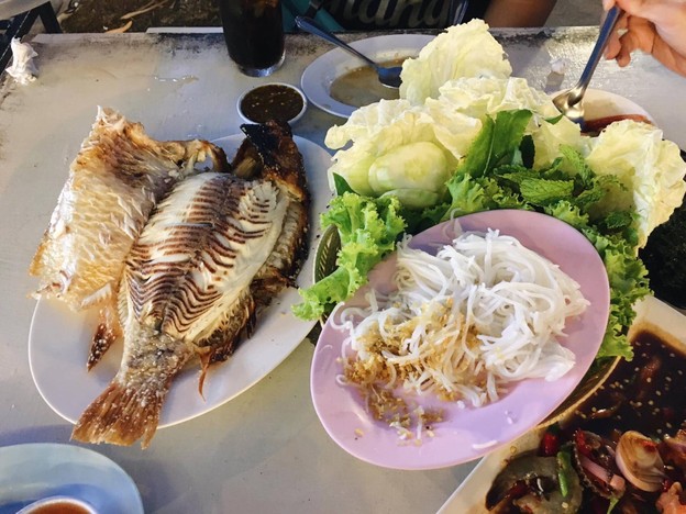 กระแตเมี่ยงปลาเผา ถลาง