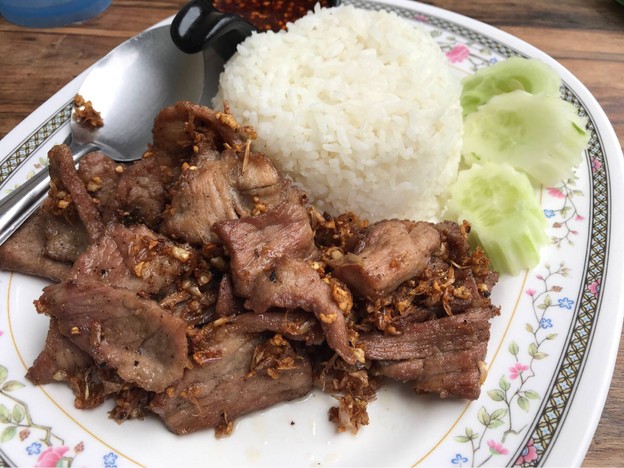 กินนี่ อาหารเช้า