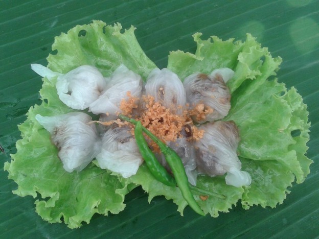 ข้าวเกรียบปากหม้อ แม่อร ตลากเกษตร มอ