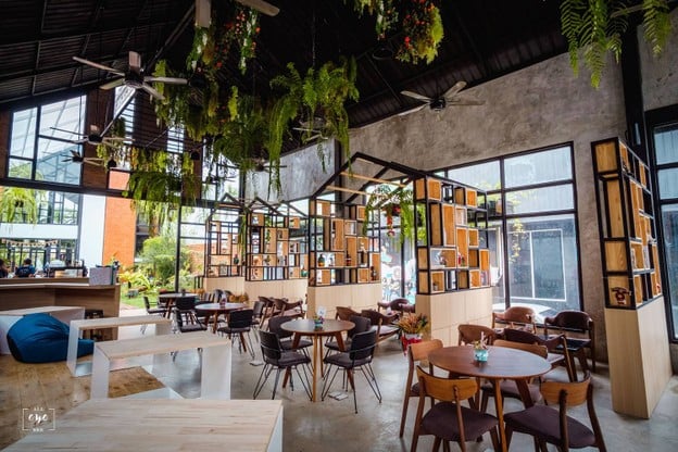 Pee Neung Coffee House
