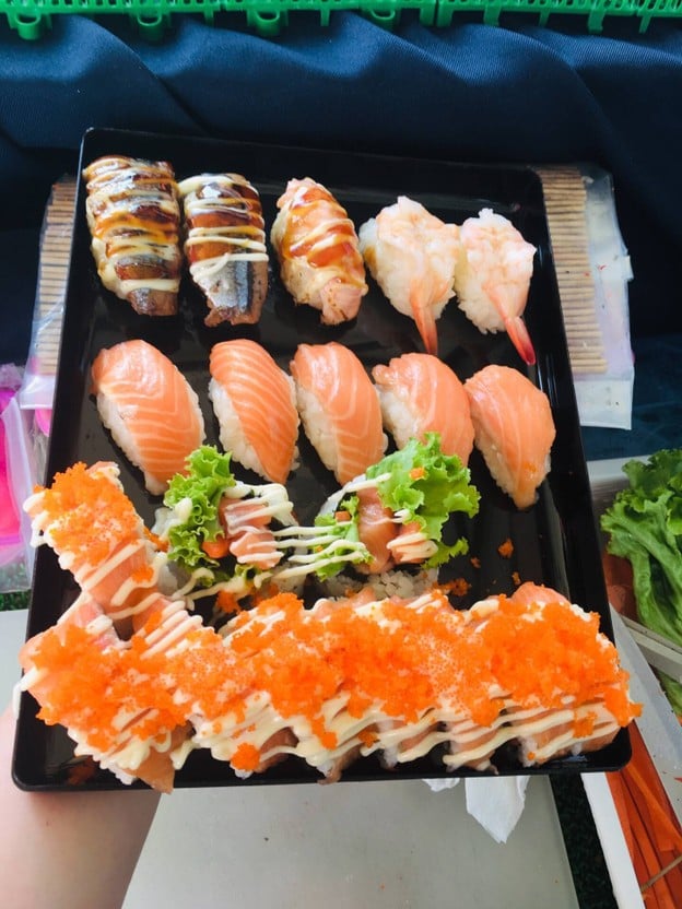 เมนูของร้าน ซูชิหน้าล้น  มี่โกะ ซูชิ