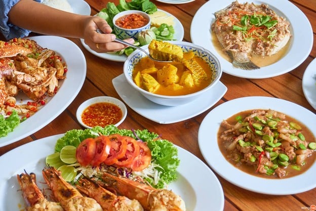 เสวย ป่าตอง