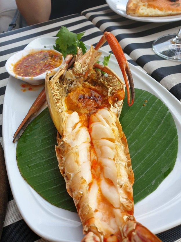 เมนูของร้าน Fallabella River Front