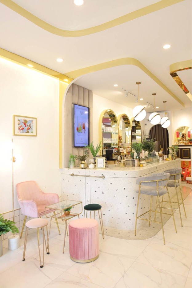 alisse coffee & FlowerShop ย่านเมืองเก่าภูเก็ต