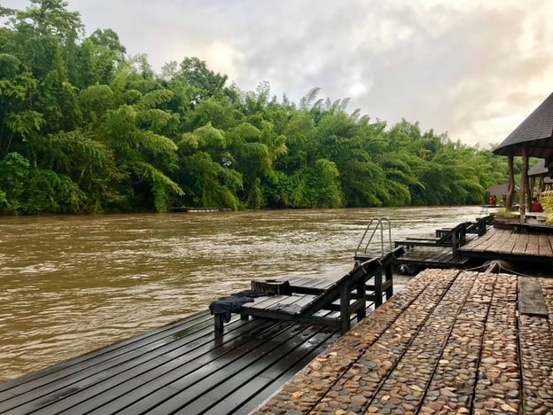Sai Yok View raft Resort