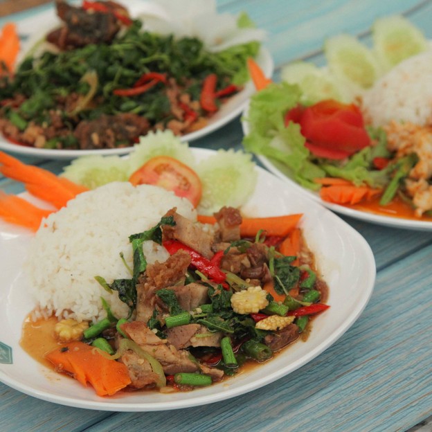 เมนูของร้าน ทานตะวันตามสั่ง