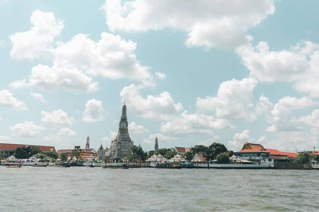 บรรยากาศ วัดอรุณราชวรารามราชวรมหาวิหาร