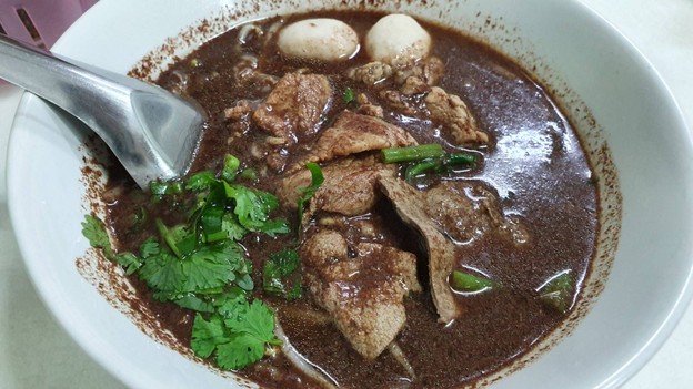 ก๋วยเตี๋ยวเรือลุงโชค