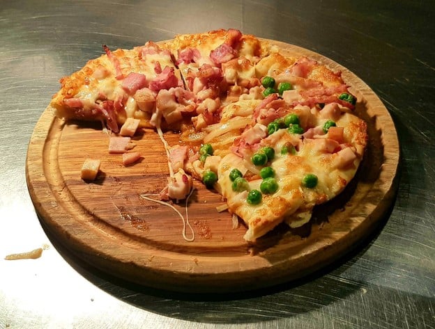 Pizza Narai Pizzeria ซีคอนศรีนครินทร์
