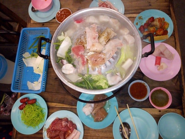 จัดหนัก หมูกระทะ