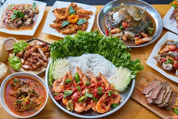 เมนูของร้าน แซ่บ กำลังดี