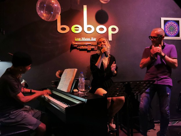 บรรยากาศ Bebop Live Music Bar