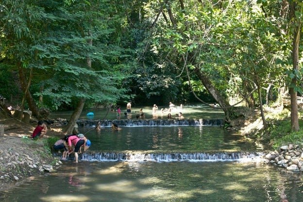 โป่งน้ำร้อนไทรงาม