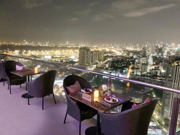 Cielo Sky Bar & Restaurant