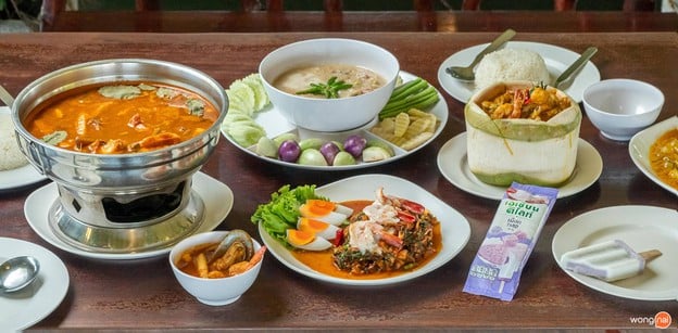 ครัวในวัง ริมทะเลกระซ้าขาว สมุทรสาคร