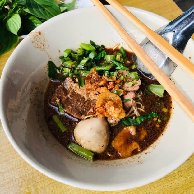 เมนูของร้าน ก๋วยเตี๋ยวเรือเมืองทอง C5 เมืองทองธานี